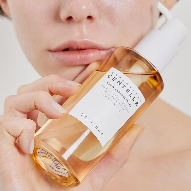 SKIN1004 Light Cleansing Oil — texture